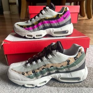 Nike Womens Air Max 95 Premium ‘Daisy Chain’